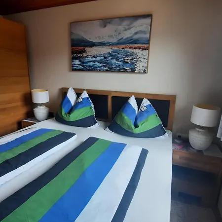 Mountainview Appartement Mit Balkon Und Carport * Флахау